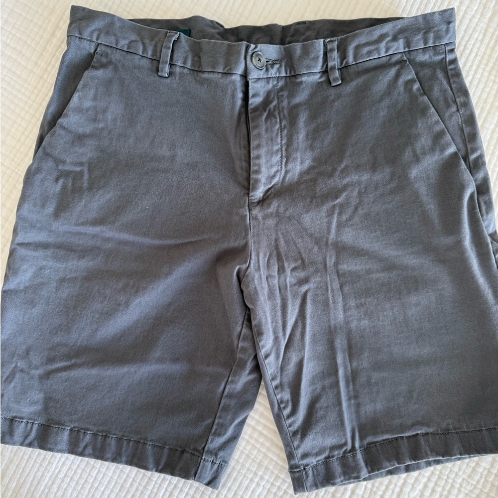 Men's Gray Perry Ellis Shorts